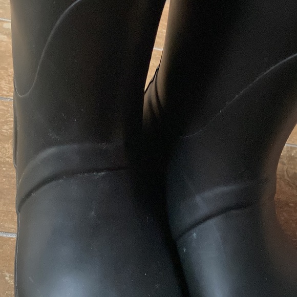 Black hunter boots w/ socks. Size 9. Great condition-some scuffs (pictured). - Picture 10 of 10